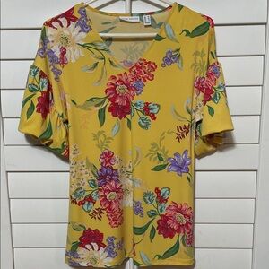 Vera Bradley Yellow Floral V-Neck Short Sleeve Top